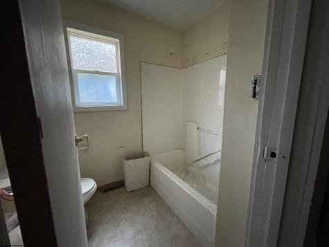 90 Third Street Shinnston WV 26431