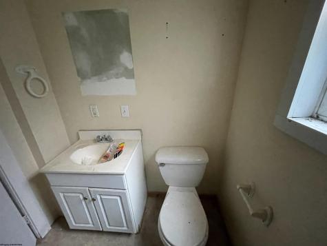 90 Third Street Shinnston WV 26431