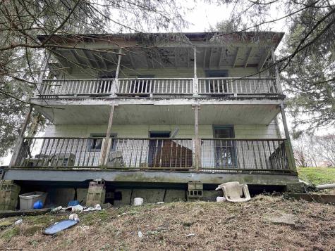 90 Third Street Shinnston WV 26431