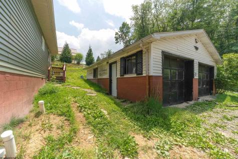 2334 School House Road Fairmont WV 26554
