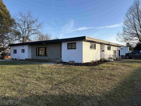 1206 Country Club Road Fairmont WV 26554