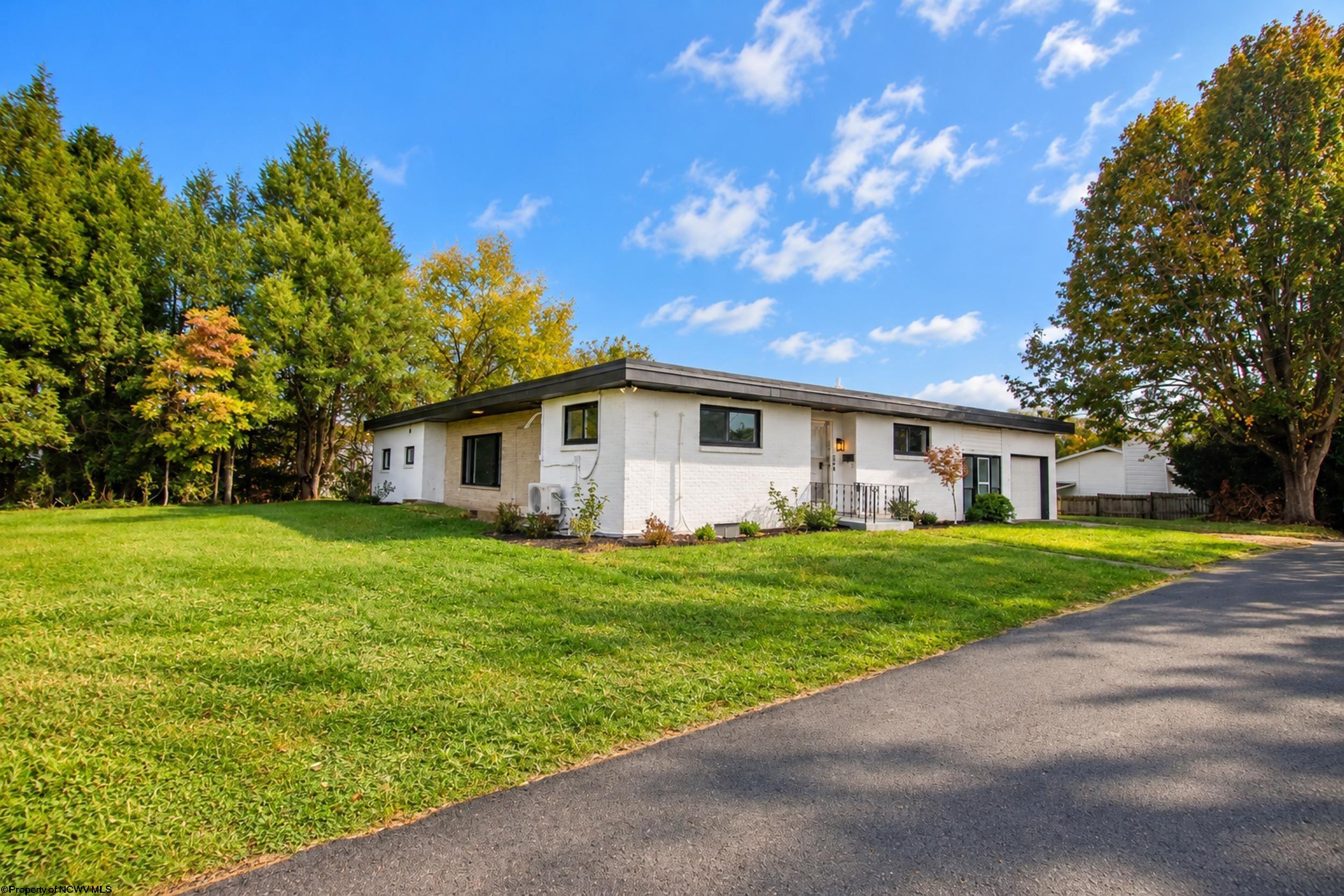 1206 Country Club Road Fairmont WV 26554