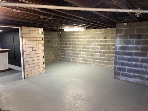 1206 Country Club Road Fairmont WV 26554