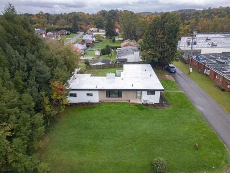 1206 Country Club Road Fairmont WV 26554