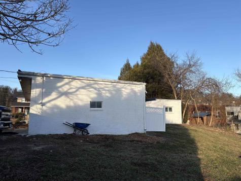 1206 Country Club Road Fairmont WV 26554