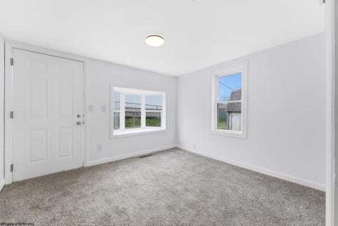31 W 2nd Street Westover WV 26501