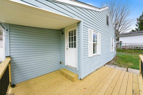 31 W 2nd Street Westover WV 26501