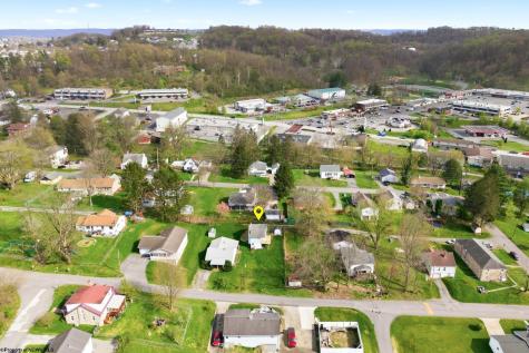 31 W 2nd Street Westover WV 26501