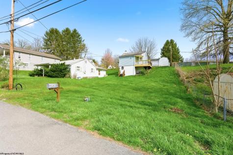 31 W 2nd Street Westover WV 26501