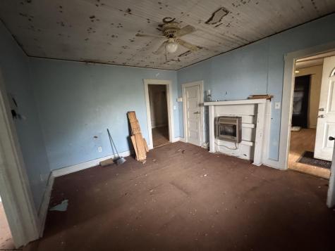 69 Jackson Street Weston WV 26452