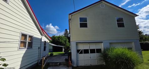 704 Files Creek Road Beverly WV 26253