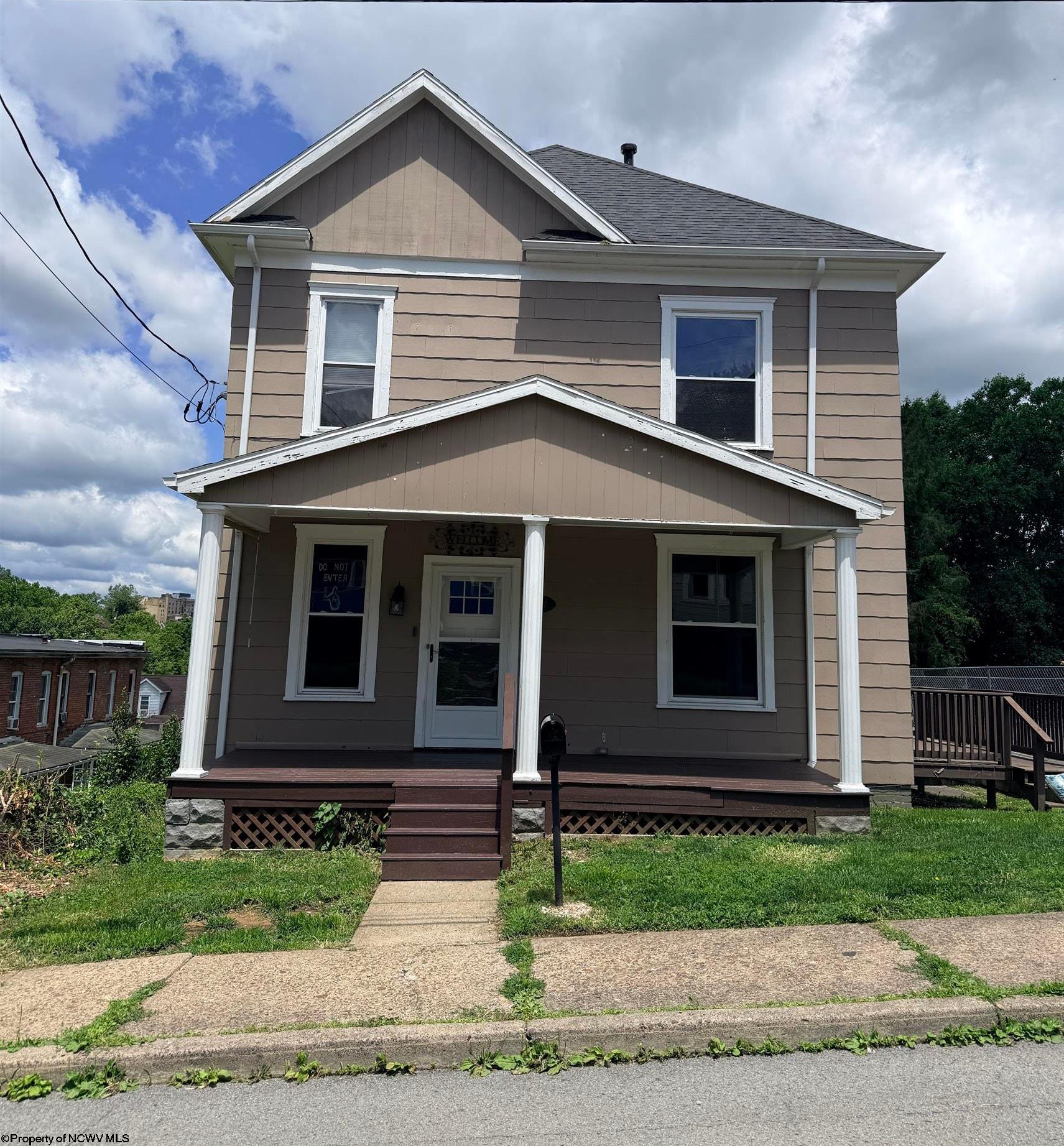 322 Harrison Street Clarksburg WV 26301