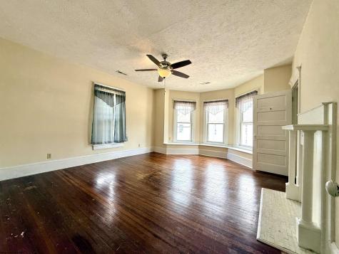 322 Harrison Street Clarksburg WV 26301