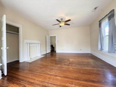 322 Harrison Street Clarksburg WV 26301