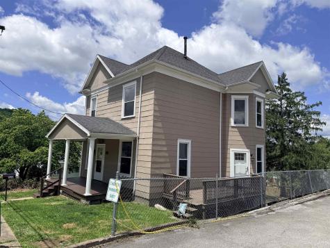 322 Harrison Street Clarksburg WV 26301