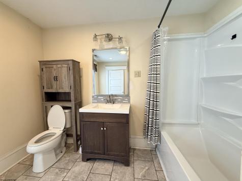 322 Harrison Street Clarksburg WV 26301
