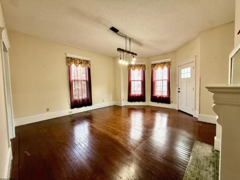 322 Harrison Street Clarksburg WV 26301