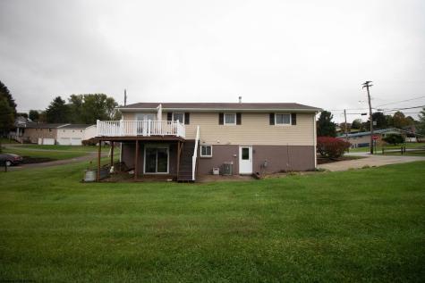 1115 Deerfield Drive Fairmont WV 26554