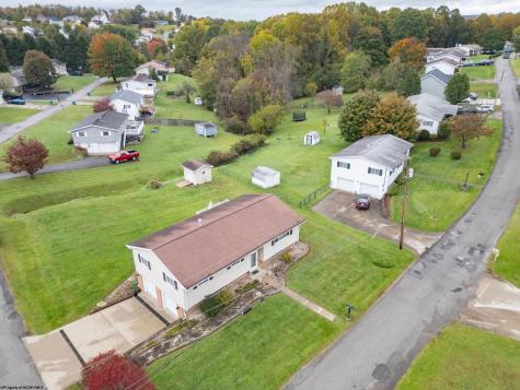 1115 Deerfield Drive Fairmont WV 26554