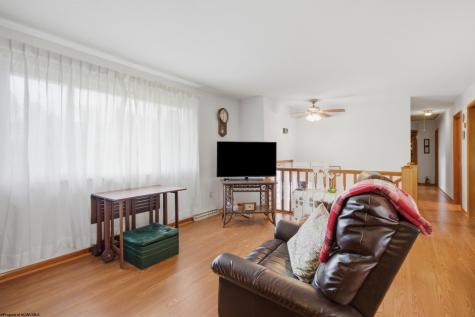 1115 Deerfield Drive Fairmont WV 26554