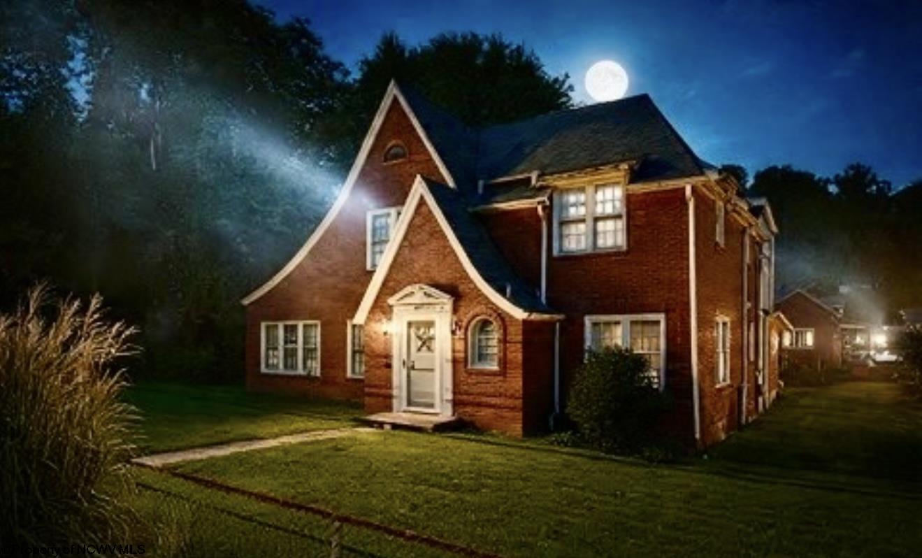 822 Hood Avenue Shinnston WV 26431