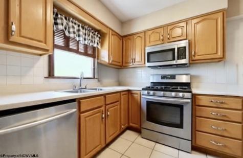 822 Hood Avenue Shinnston WV 26431