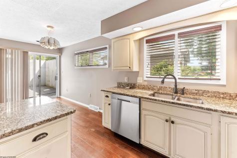 902 Stewart Place Morgantown WV 26505