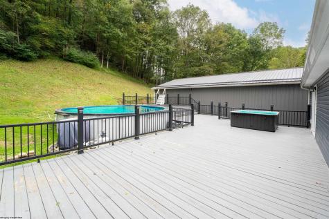 4243 Independence Road Independence WV 26374