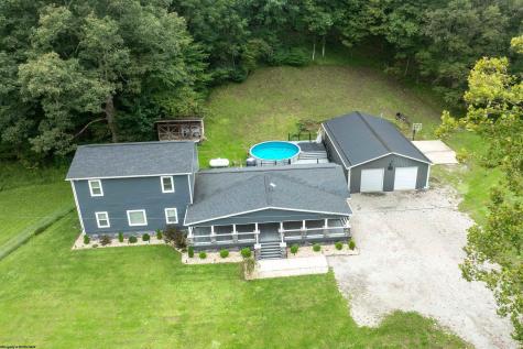 4243 Independence Road Independence WV 26374
