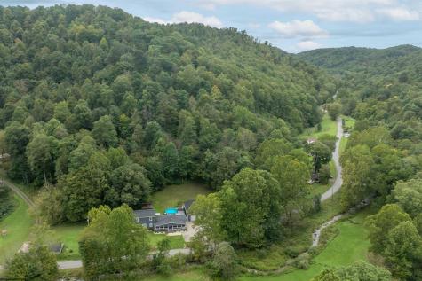 4243 Independence Road Independence WV 26374