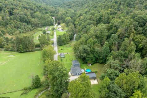 4243 Independence Road Independence WV 26374