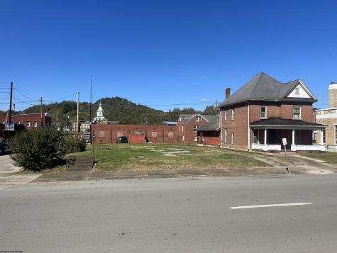 103 Center Avenue Weston WV 26452