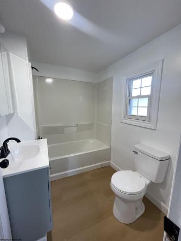 148 Jackson Avenue Clarksburg WV 26301