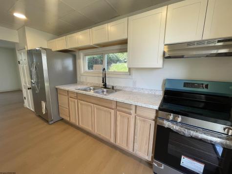 148 Jackson Avenue Clarksburg WV 26301