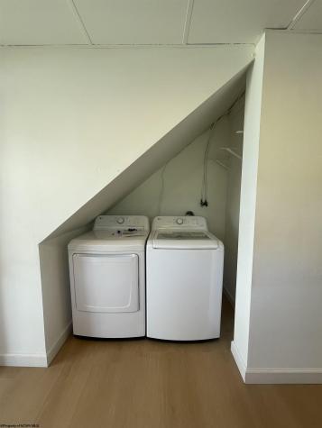 148 Jackson Avenue Clarksburg WV 26301