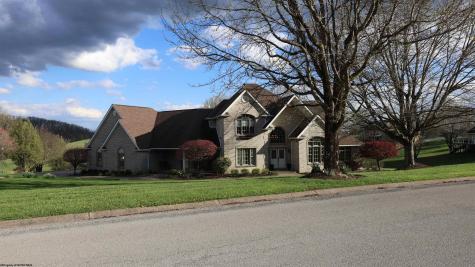 7002 Victorian Drive Fairmont WV 26554