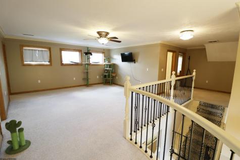 7002 Victorian Drive Fairmont WV 26554