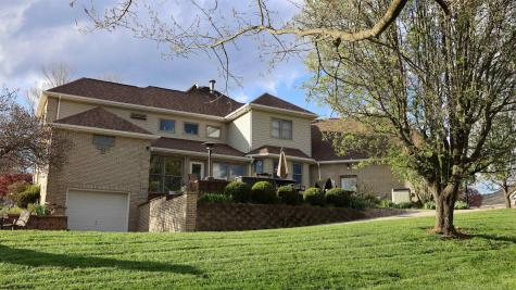 7002 Victorian Drive Fairmont WV 26554
