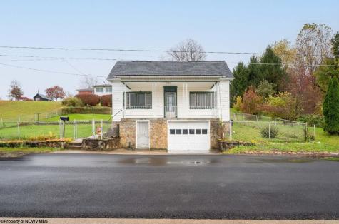 341 Satterfield Street Fairmont WV 26554