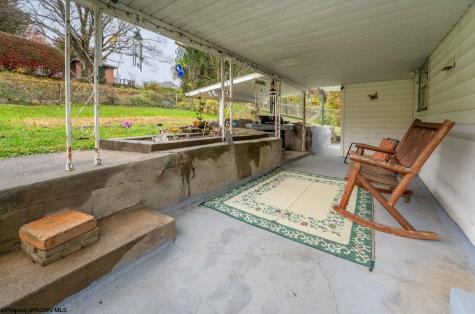 341 Satterfield Street Fairmont WV 26554