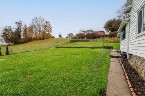 341 Satterfield Street Fairmont WV 26554