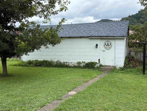 410 Monroe Street Weston WV 26452
