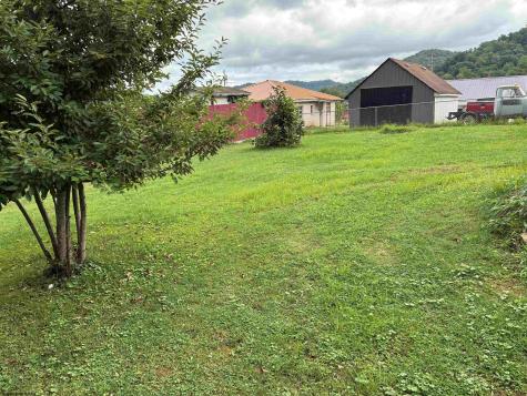 410 Monroe Street Weston WV 26452