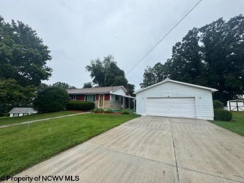 310 Pratt Avenue Kingwood WV 26537