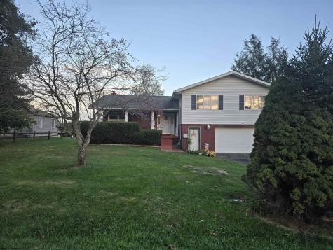 224 Hemlock Lane Reedsville WV 26547