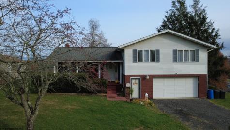 224 Hemlock Lane Reedsville WV 26547