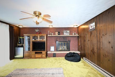 224 Hemlock Lane Reedsville WV 26547