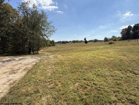 1125 Goff School Road Belington WV 26250