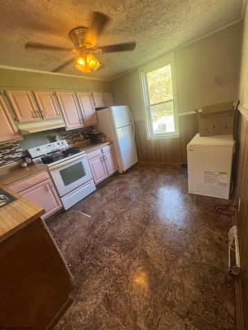 412 Center Street Shinnston WV 26431