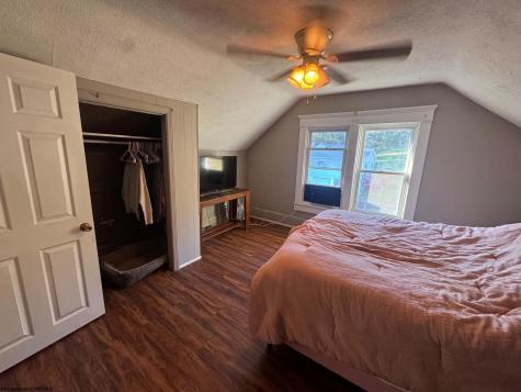 412 Center Street Shinnston WV 26431